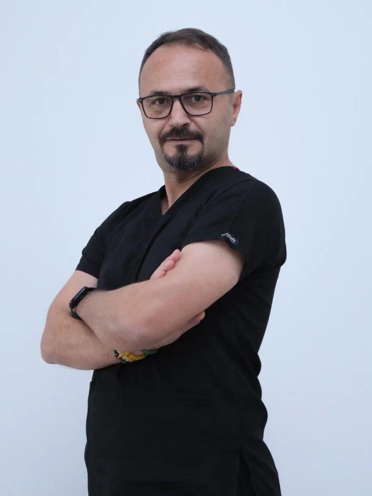 Diş Hekimi Barış Beydoğan
