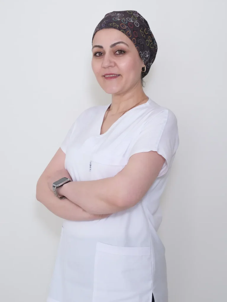 Hekim Asistanı Ayşenur Akyaka Hekim Asistanı Ayşenur Akyaka
